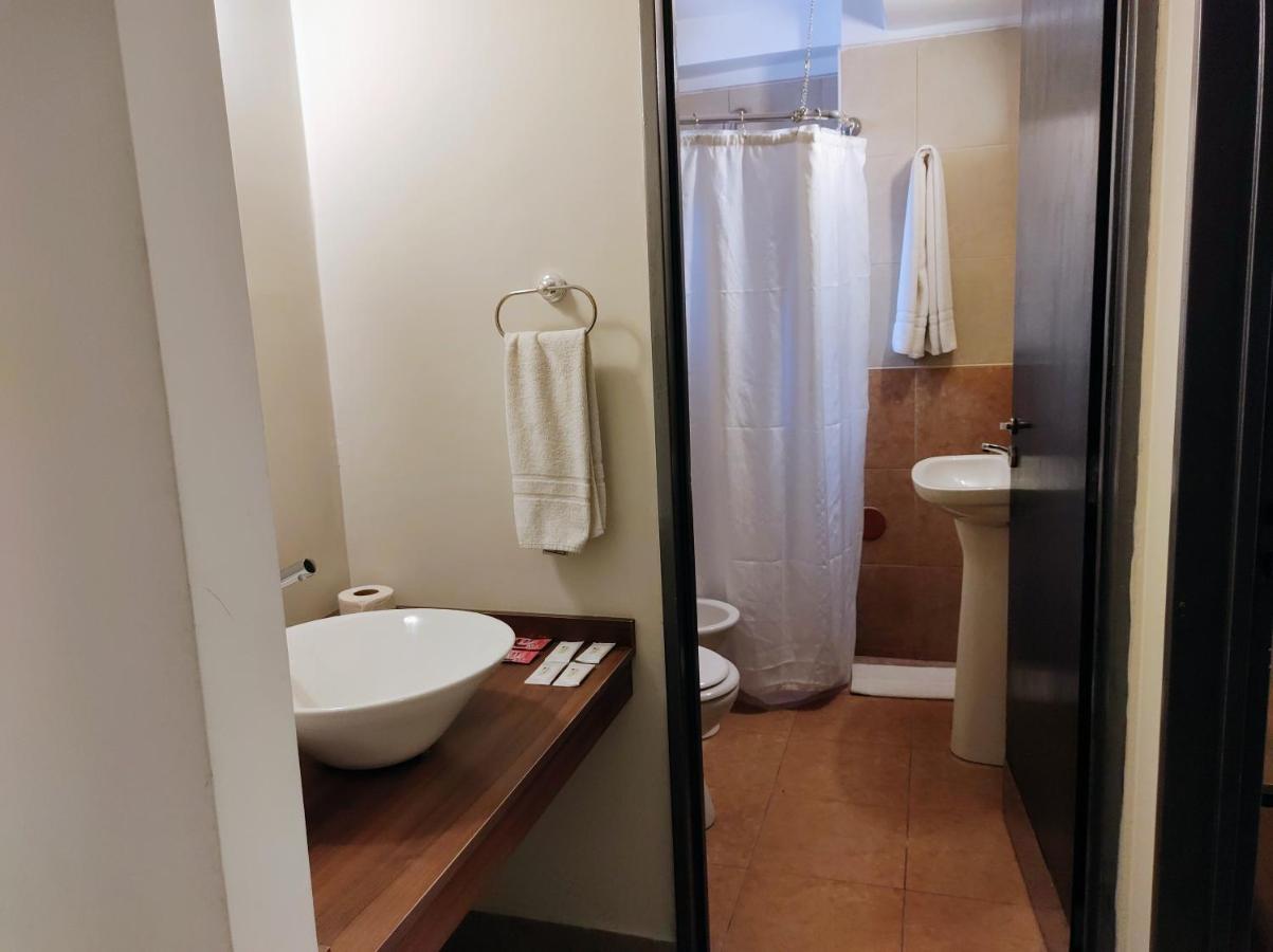 Urquiza Suites Salta Esterno foto